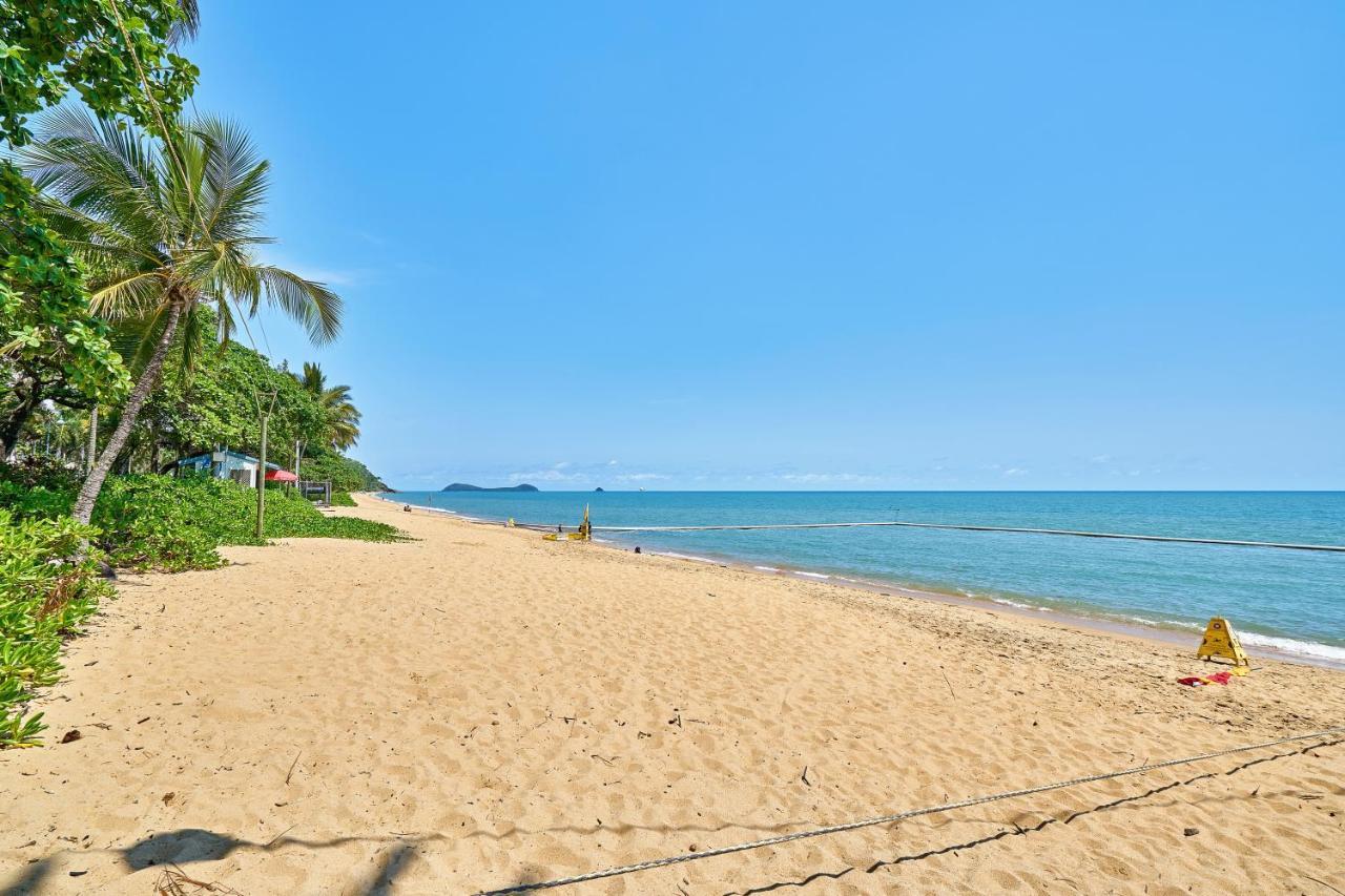 Cocos * Trinity Beach
